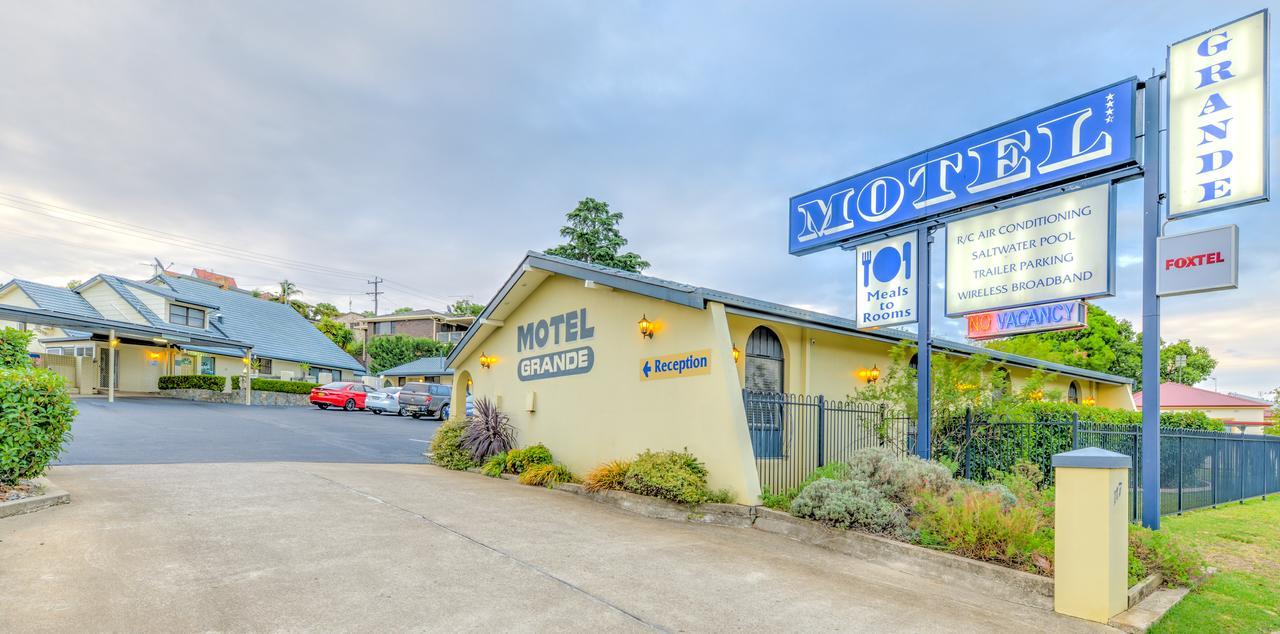 Motel Grande 탬워스 외부 사진
