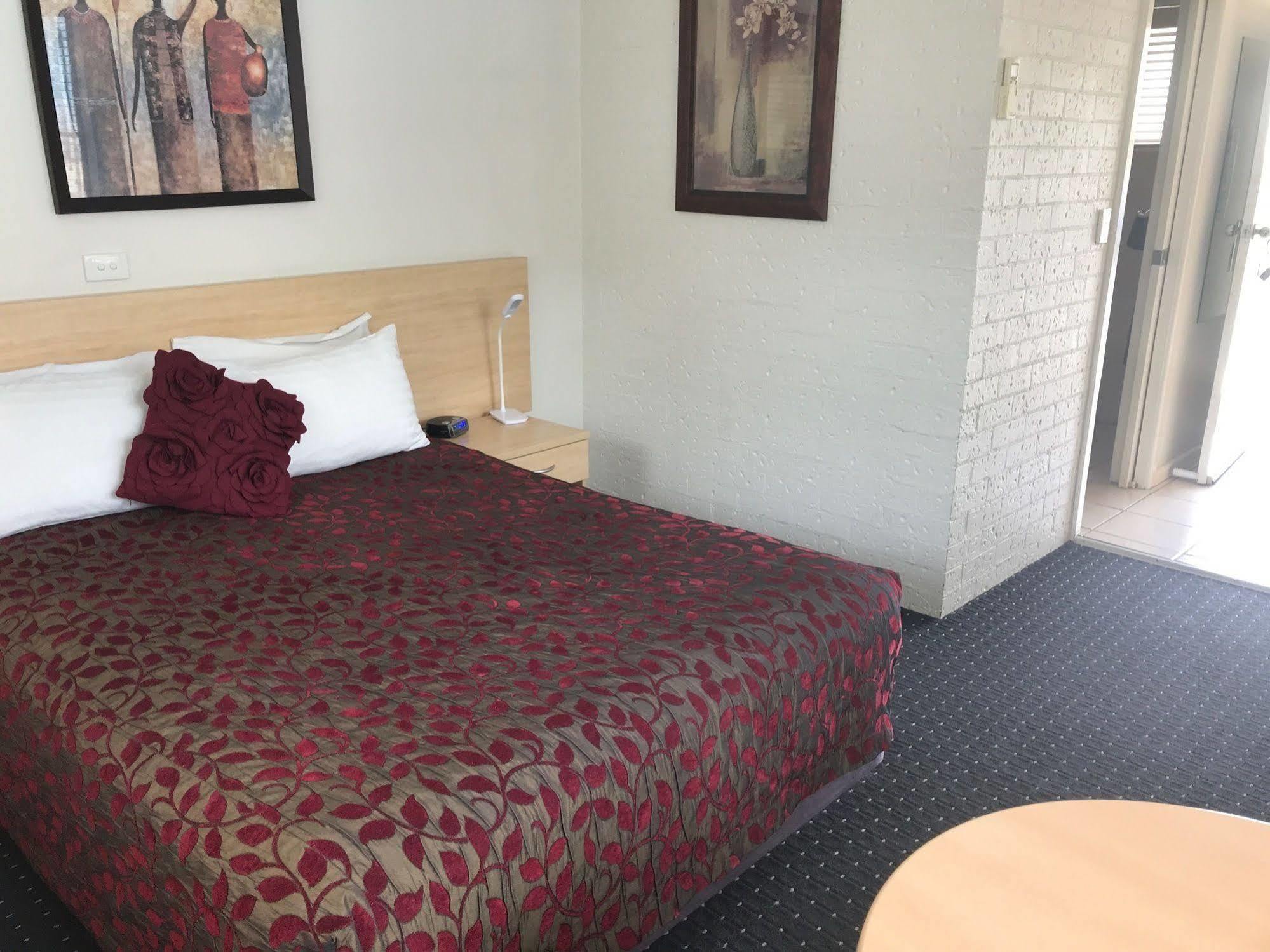 Motel Grande 탬워스 외부 사진