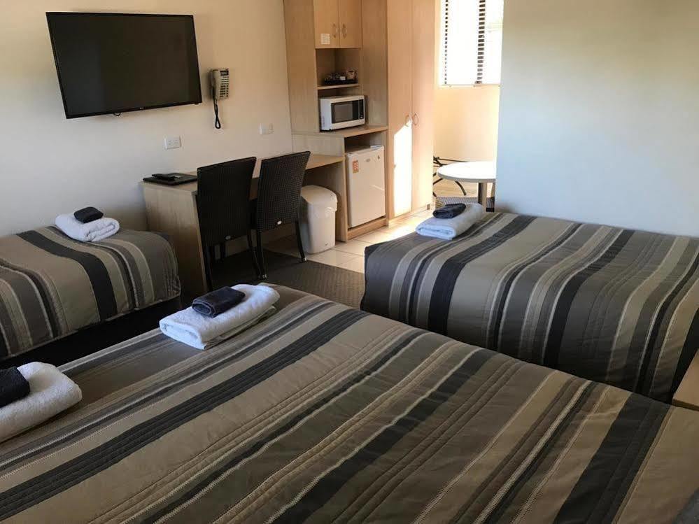 Motel Grande 탬워스 외부 사진